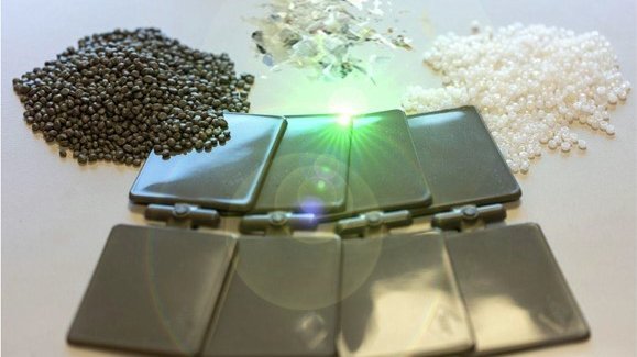 Versuchsaufbau mit verschiedenen Beispielmaterialien