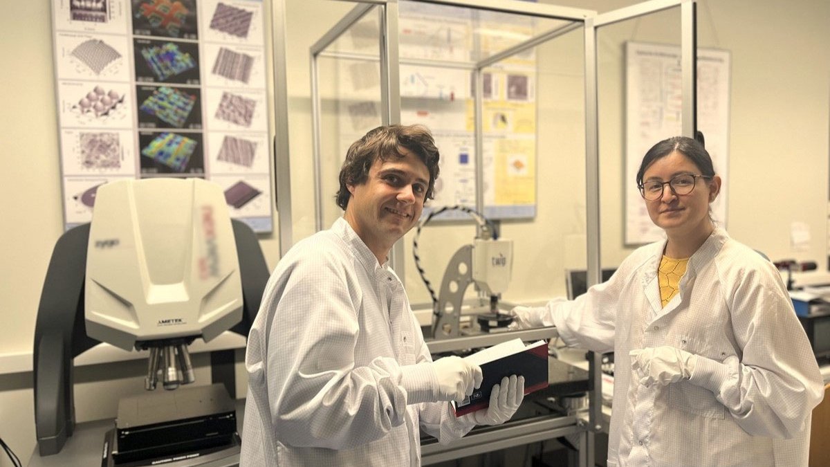 Mitarbeitende im Messlabor