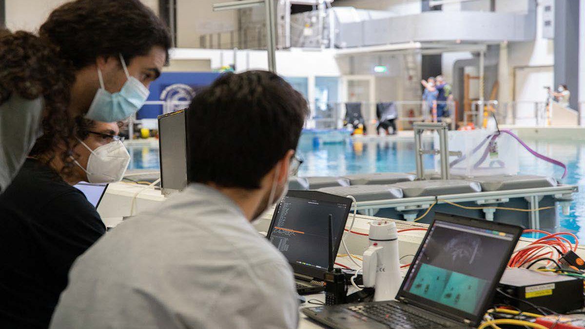 In den Werkstätten am DFKI in Bremen erforscht das Personal Qualifikationsansätze für das Quantencomputing und quantenmaschinelles Lernen.