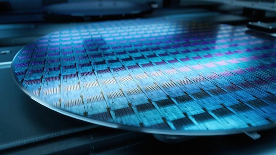 Innovative Materialien und Prozesse für Quantensysteme